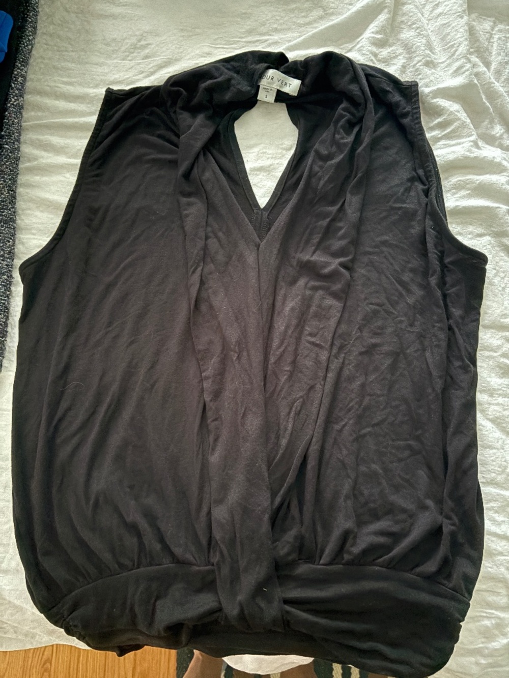Amour Vert Black Sleeveless Top